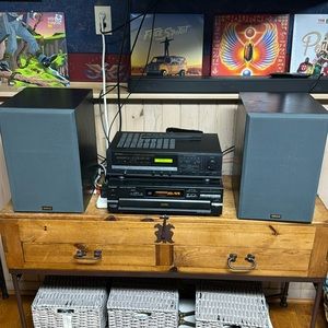 Stereo receiver, 6 cd changer, stereo speakers